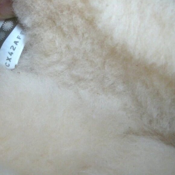 UGG MINI TWIST BOOTS CHESNUT SIZE 9 - Picture 3 of 5